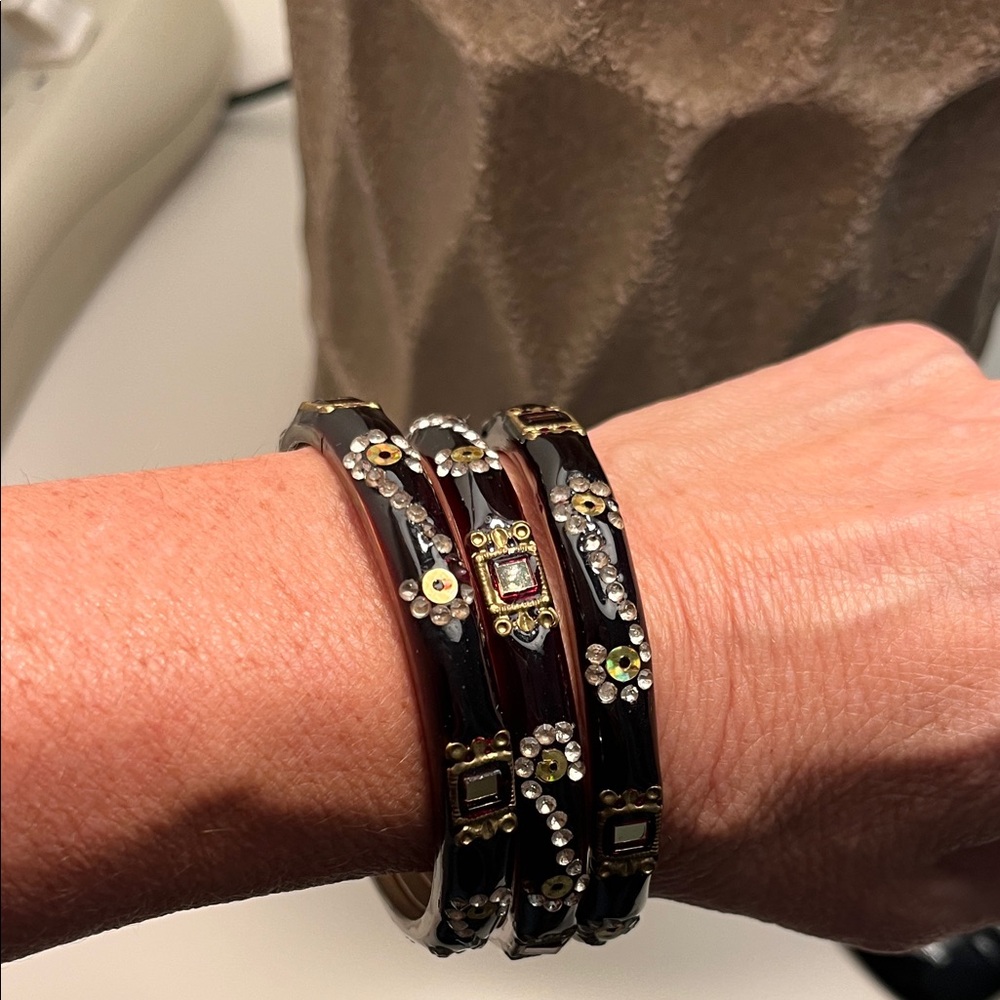 Black Floral Crystal Bangle Bracelet Set - Women Jewelry